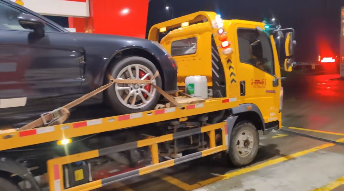 琼海行车途中遇到突发状况该如何呼叫道路救援？